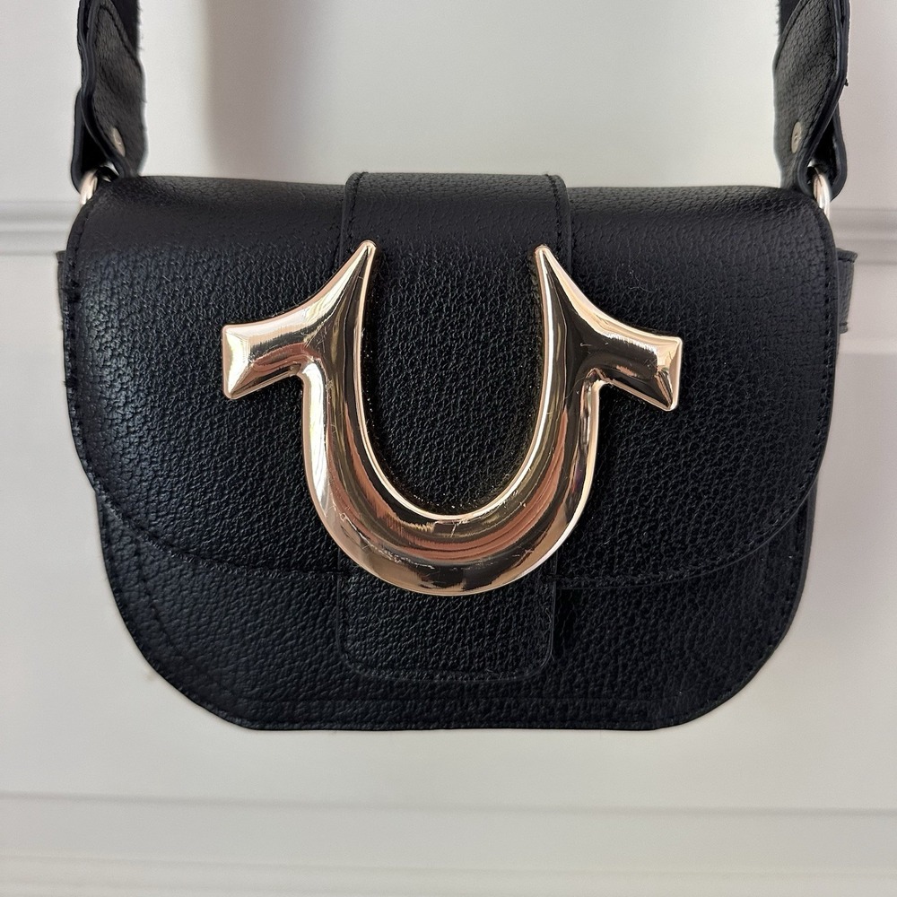 TRUE RELIGION Mini Flap Logo Crossbody Bag Black Gold Horseshoe Adjustable Strap - Picture 2 of 16